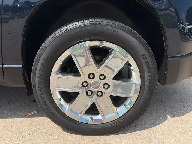 Used 2017 Blue GMC Limited image 36