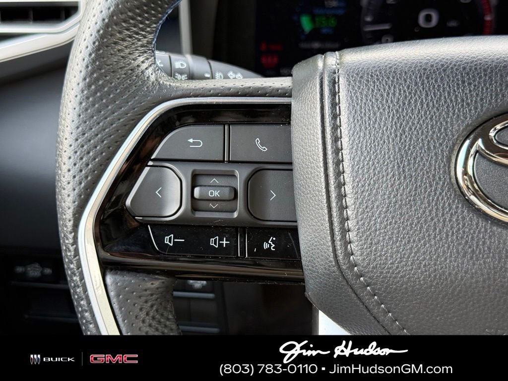 Used 2024  Toyota Platinum image 30