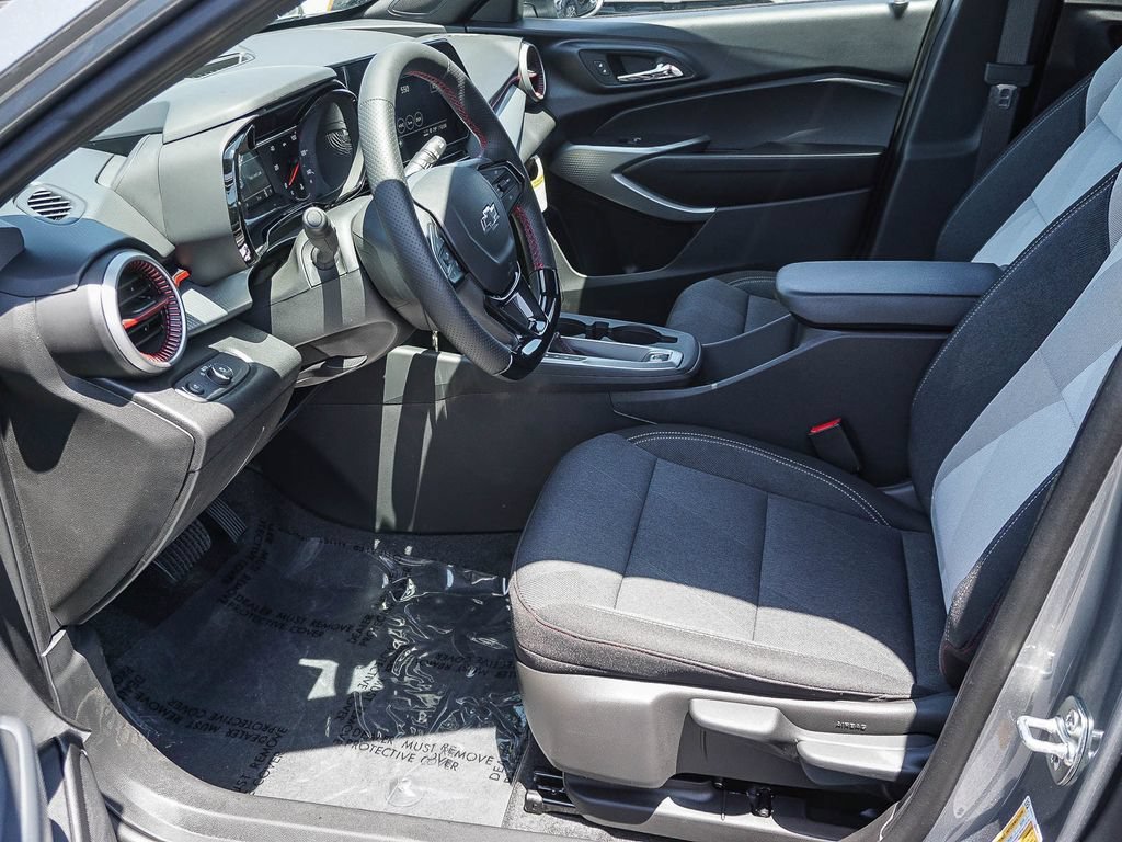 New 2026 Sterling Gray Metallic Chevrolet 1RS image 17