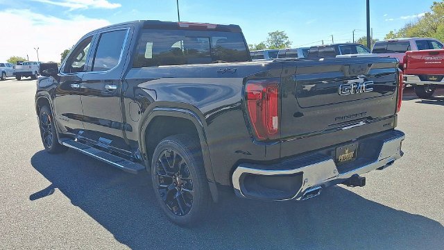 New 2026 Onyx Black GMC SLT image 8