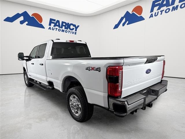 New 2026 Oxford White Ford F-350® XLT image 3