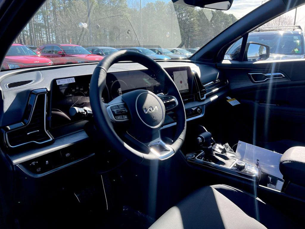 2025 Kia Sportage X-Pro - Photo 14