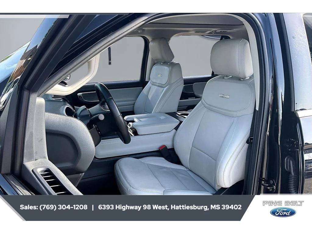 Used 2025 Agate Black Metallic Ford Platinum image 18