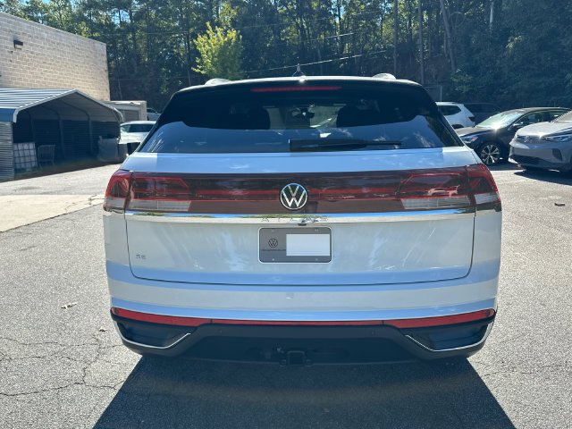 New 2026 White Volkswagen SE w/Technology image 6
