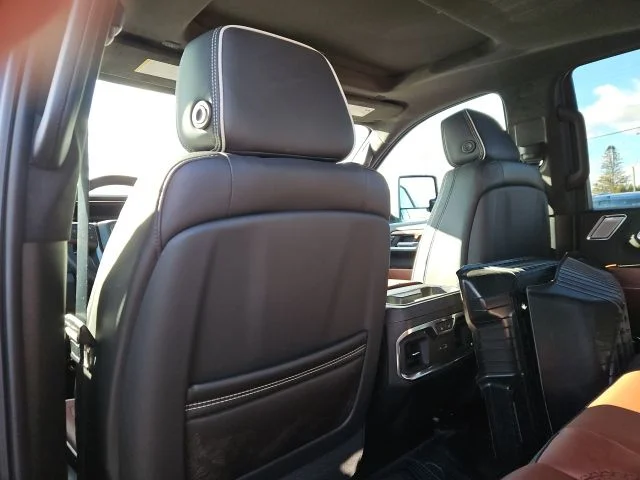 2026 GMC Sierra 3500HD Denali Ultimate - Photo 20