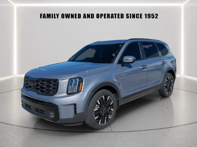 Used 2023 Silver Kia SX image 2