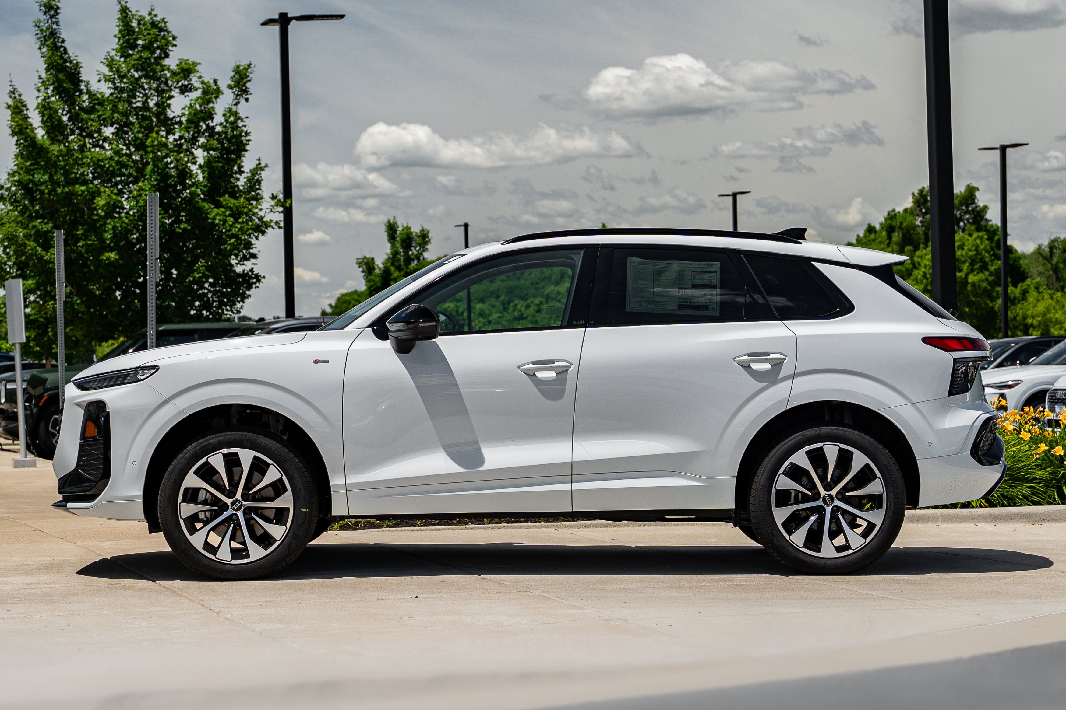 New 2026 Glacier Audi S line image 6
