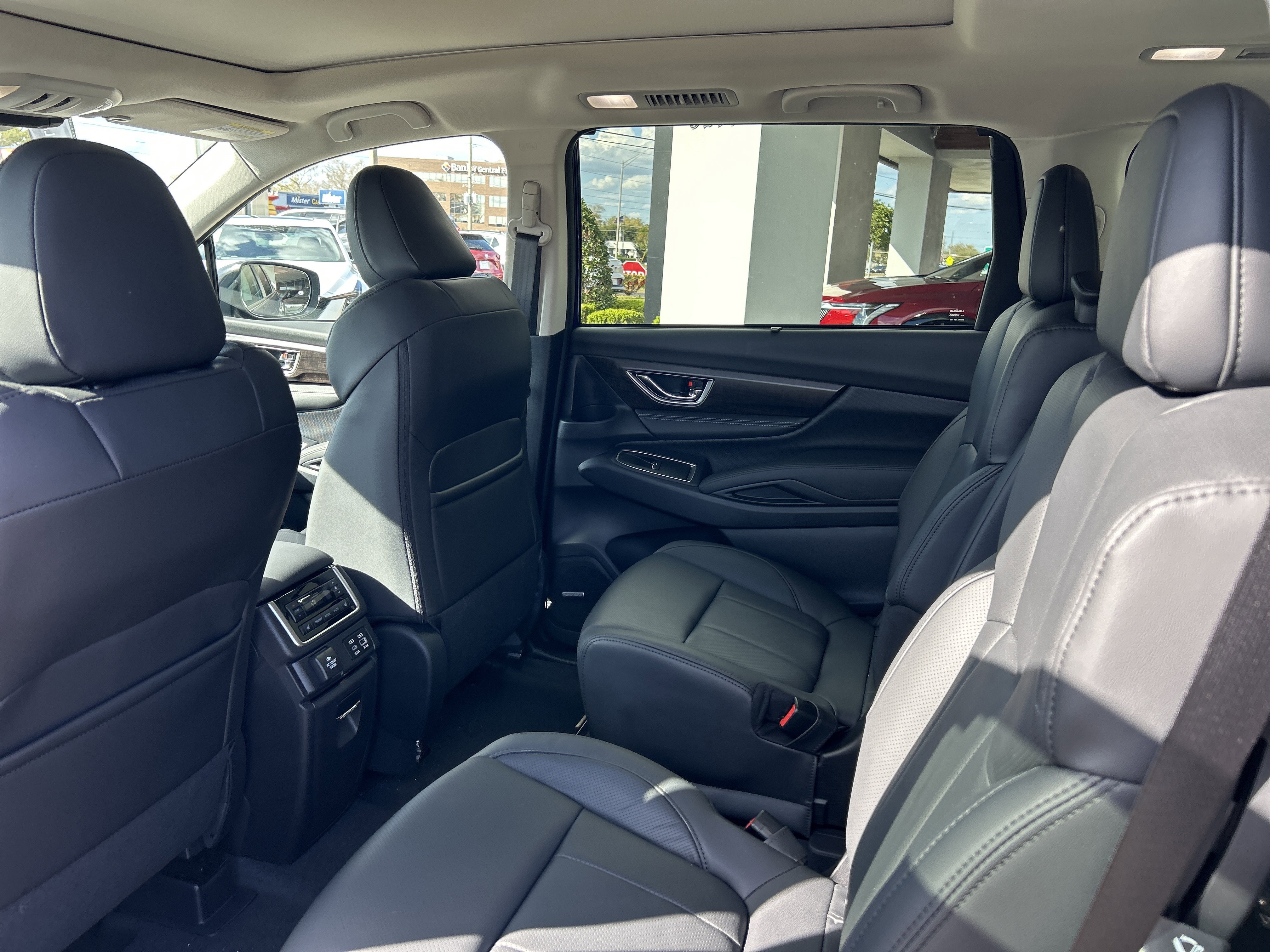 New 2026 SAPPHIRE BLUE PEARL Subaru Touring 7-Passenger image 18
