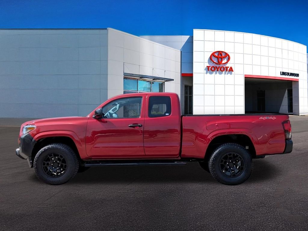 Used 2019 Red Toyota SR image 13