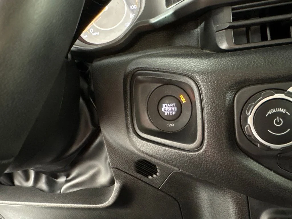 Used 2025 White Jeep Willys image 32
