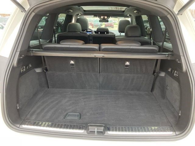 Used 2025 White Mercedes-Benz GLS 450 image 28
