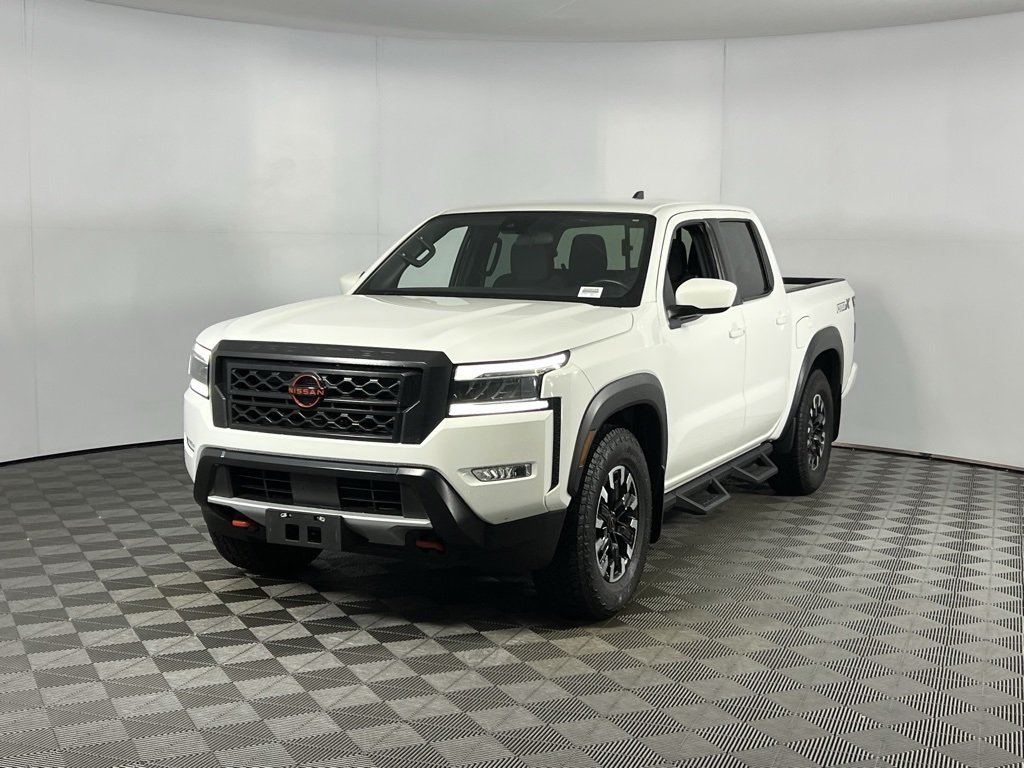 2024 Nissan Frontier PRO-X photo 2
