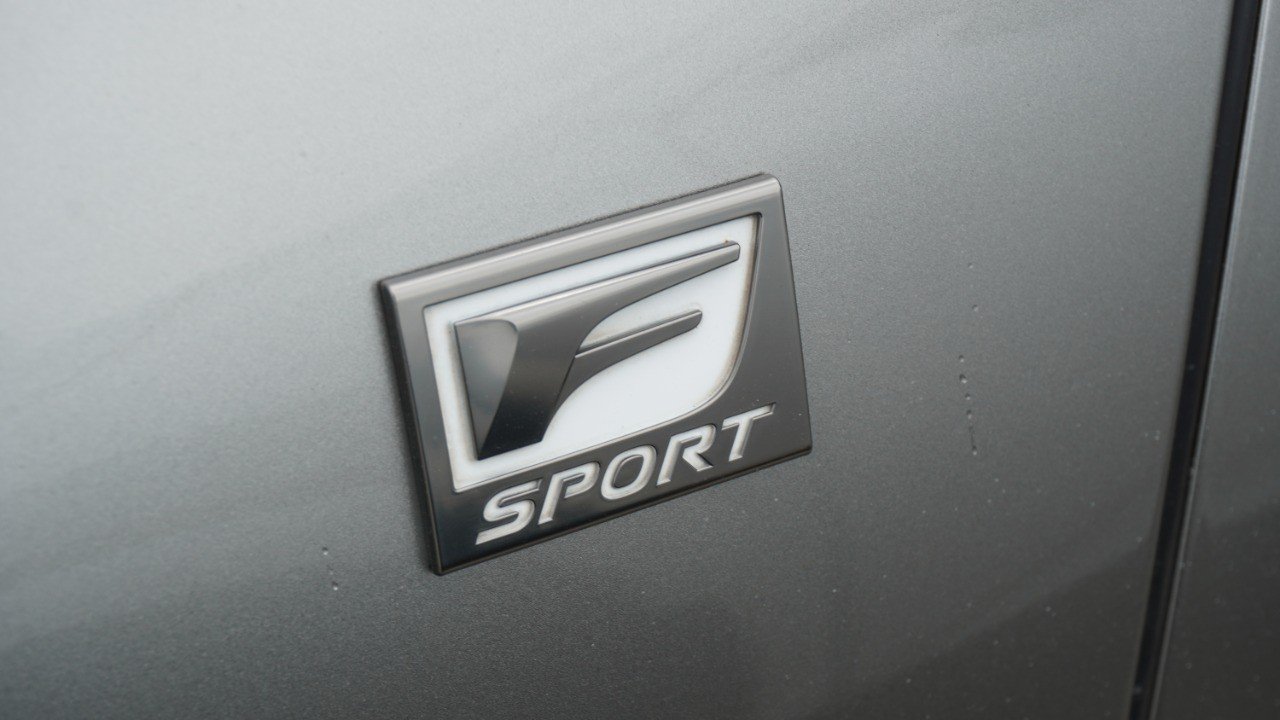 Used 2020 Silver Lexus ES 350 F SPORT image 7
