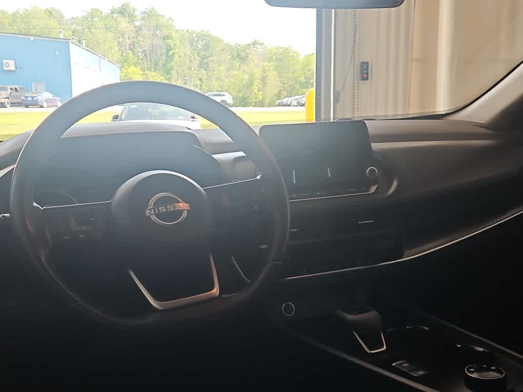 Used 2023 Gun Metallic Nissan SV image 10
