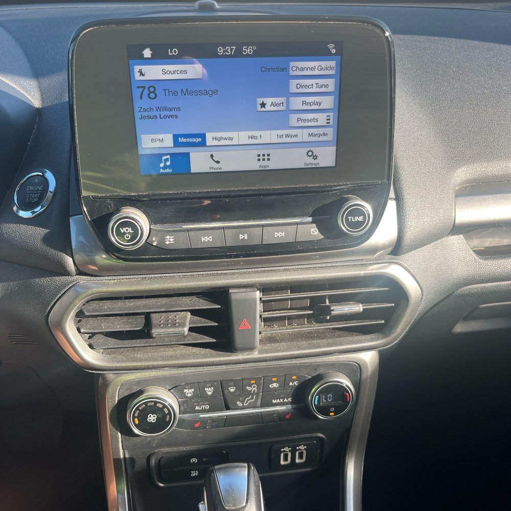 Used 2018 Smoke Metallic Ford SE image 10