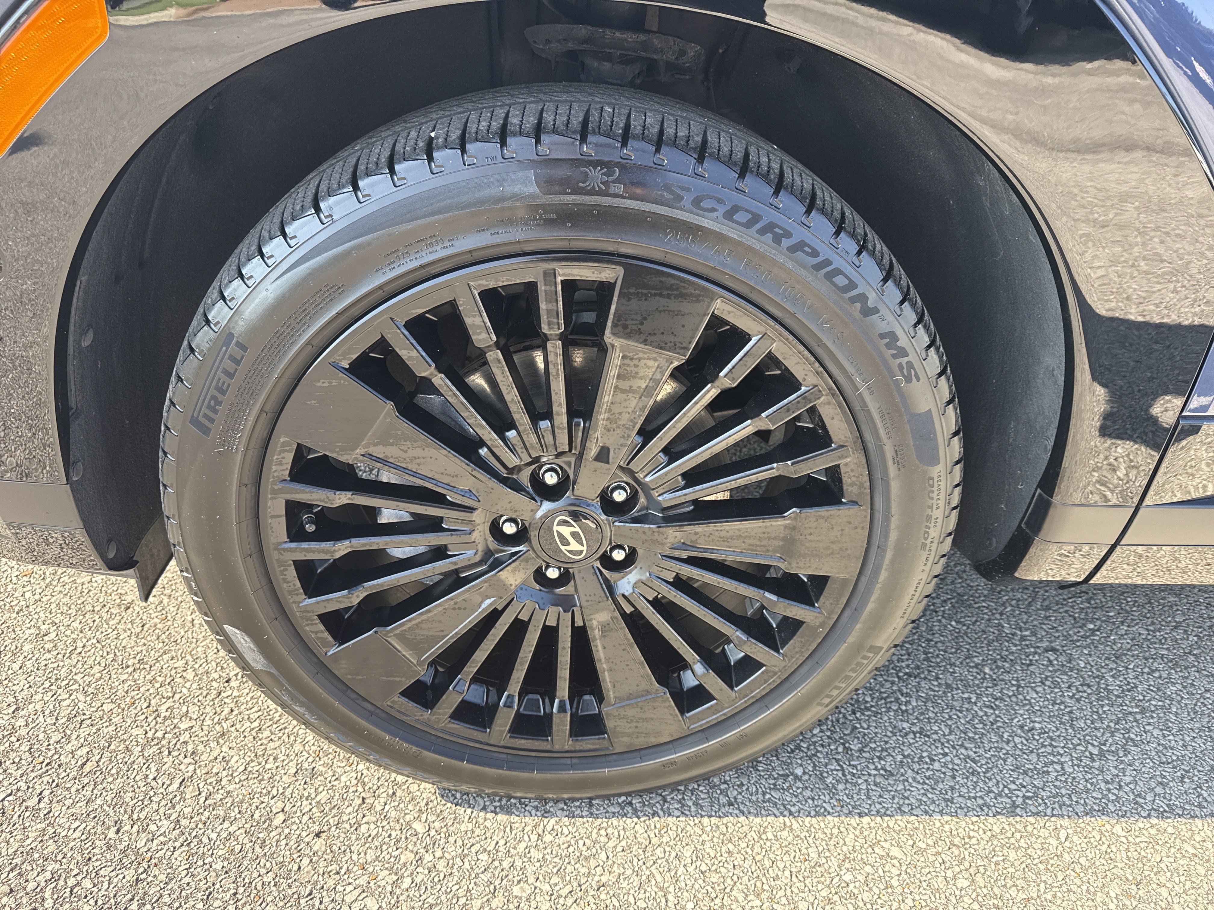 Used 2025 Atlantis Blue Hyundai Calligraphy image 12