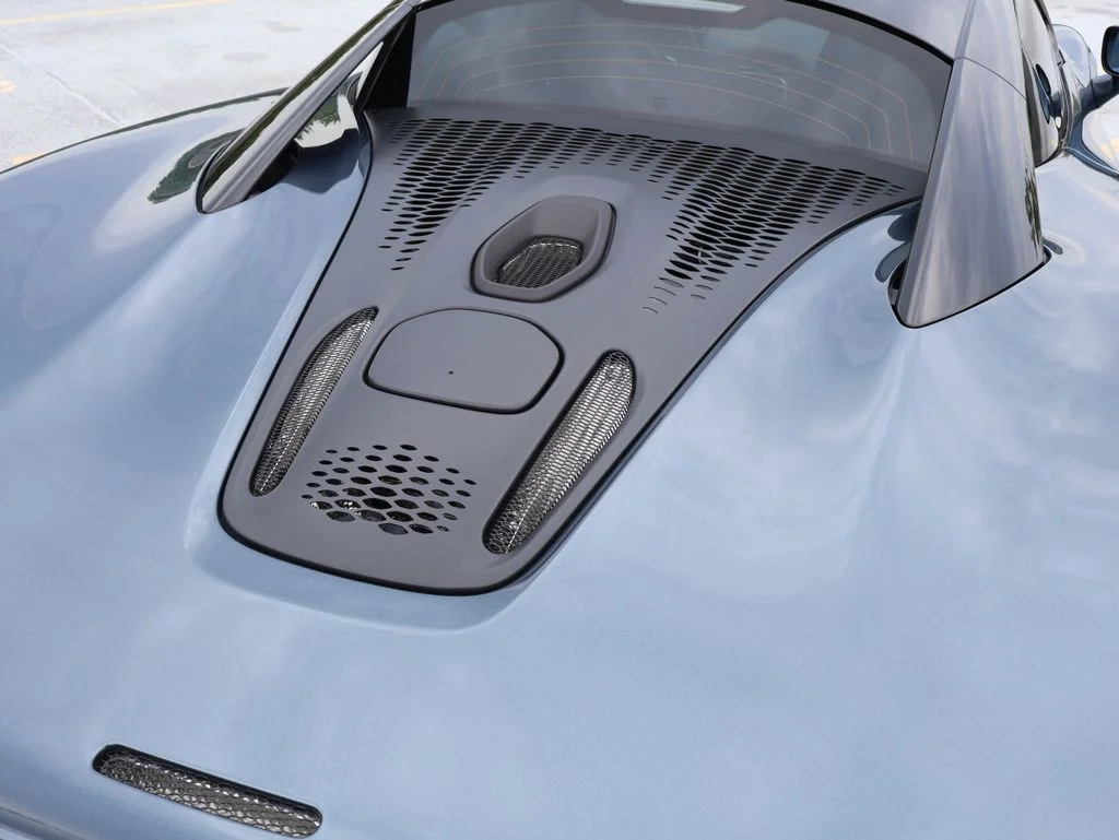 Used 2023 Saros McLaren TechLux image 10