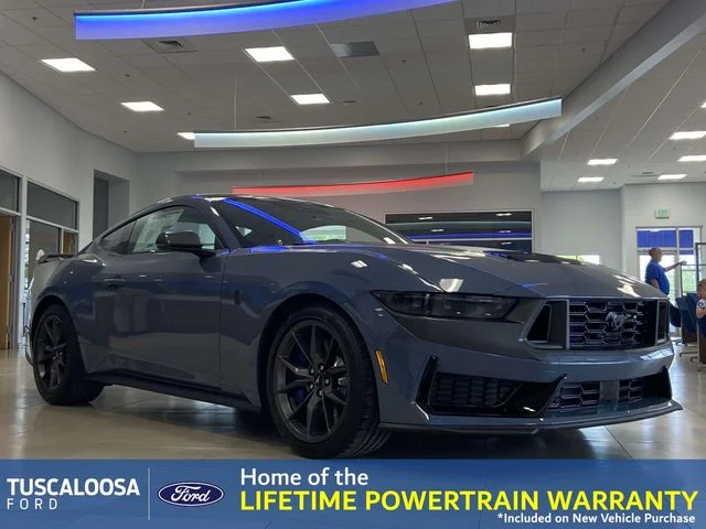 2026 Ford Mustang Dark Horse's photo