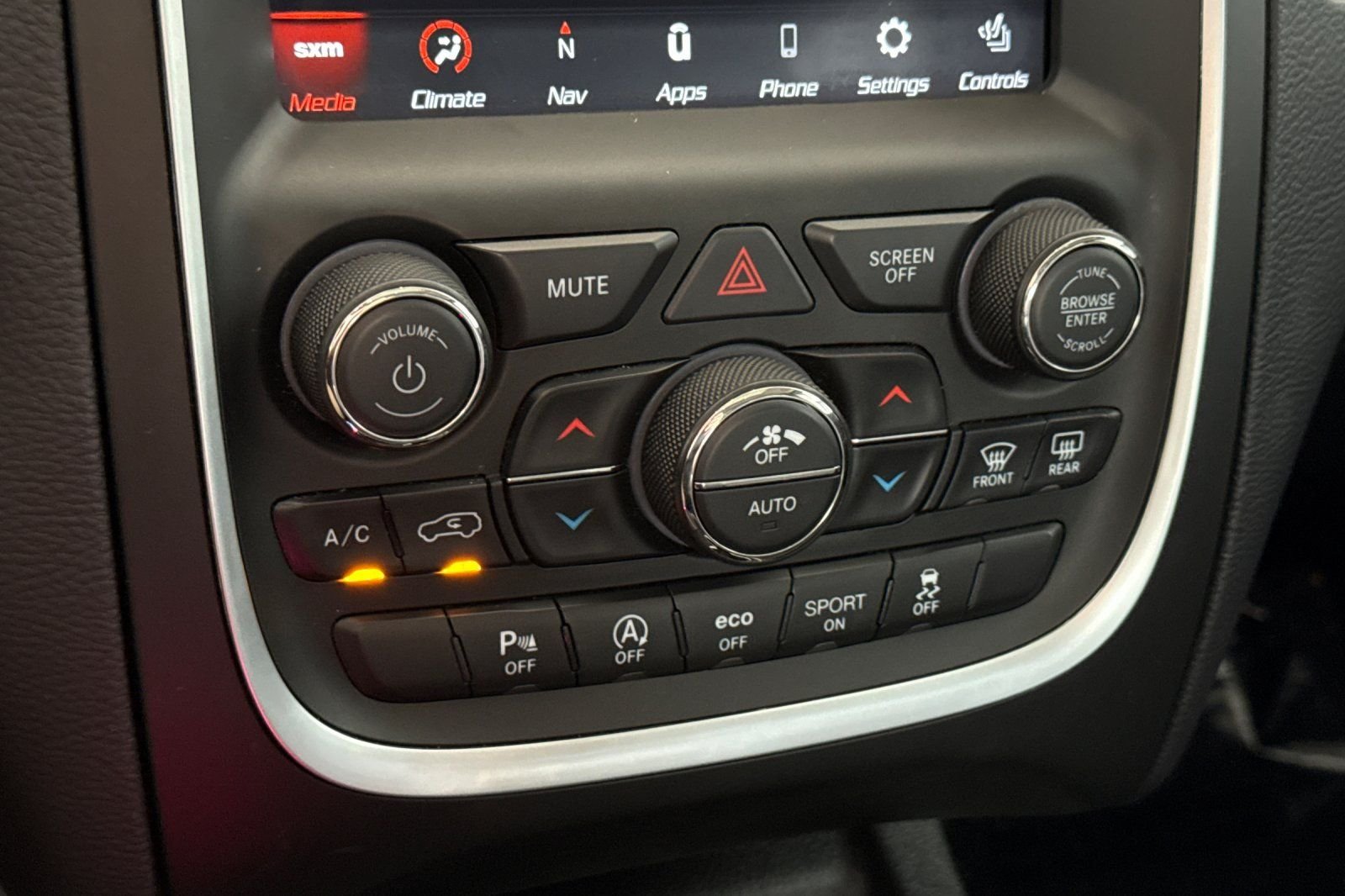 Used 2020 Black Dodge Citadel image 24