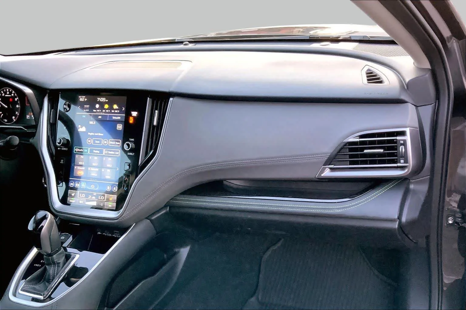 Used 2024 Magnetite Gray Metallic Subaru Onyx Edition image 16