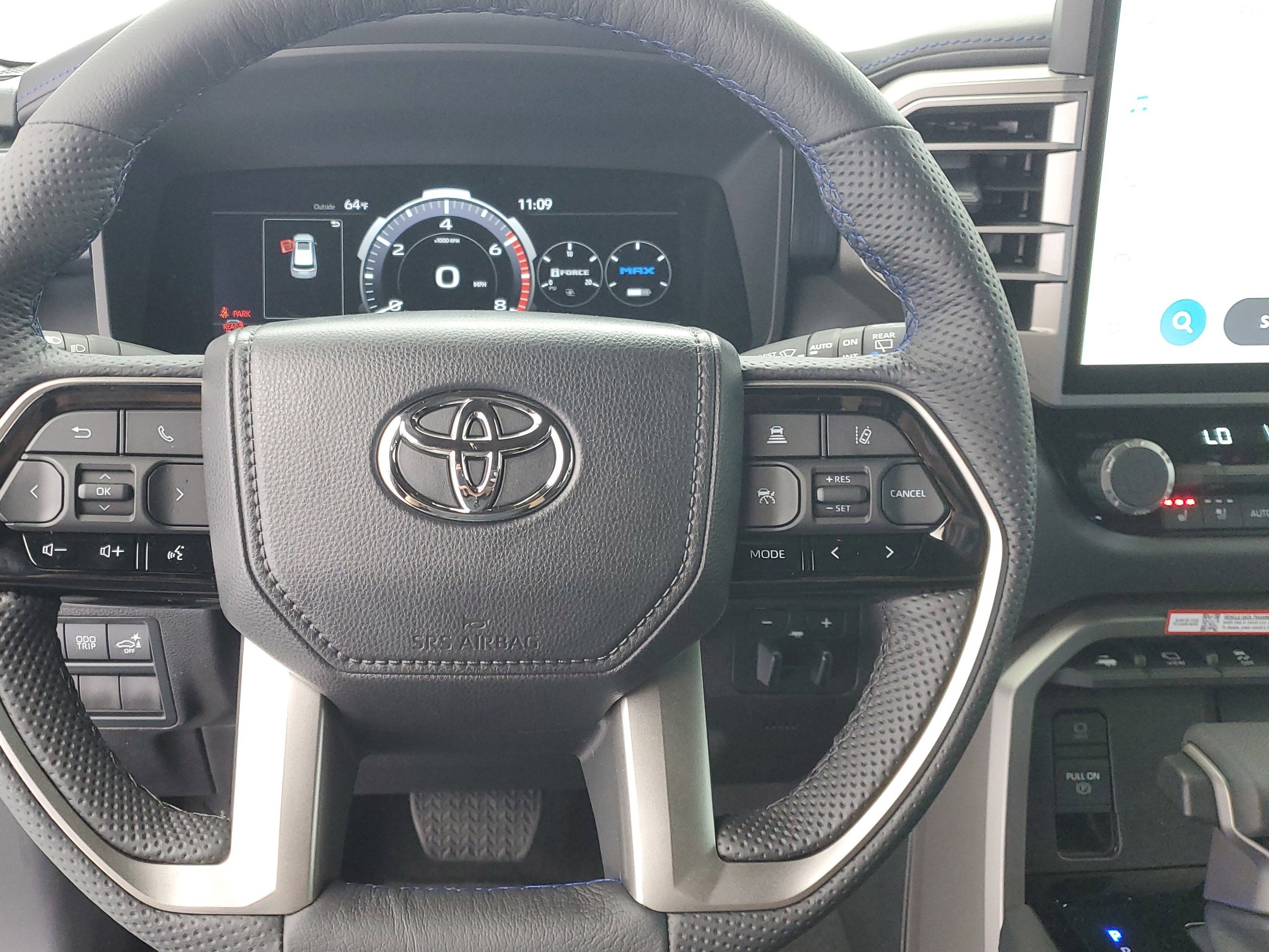 New 2026 Wind Chill Pearl <sup>1</sup> Toyota  Platinum image 21