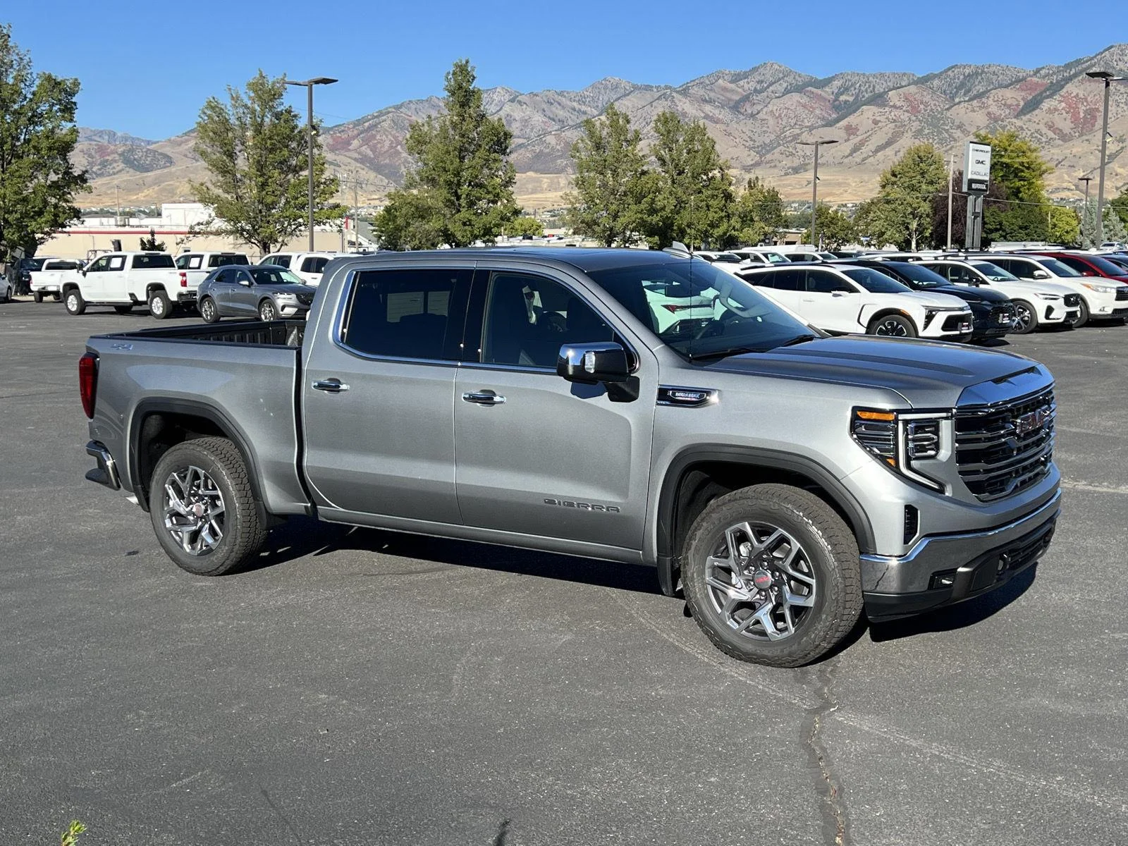 2026 GMC Sierra 1500 SLT - Photo 7