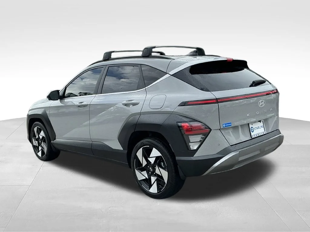 Used 2025 Gray Hyundai Limited image 4
