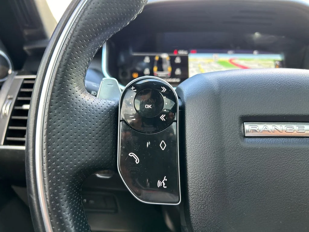 Used 2022  Land Rover HSE Dynamic image 13
