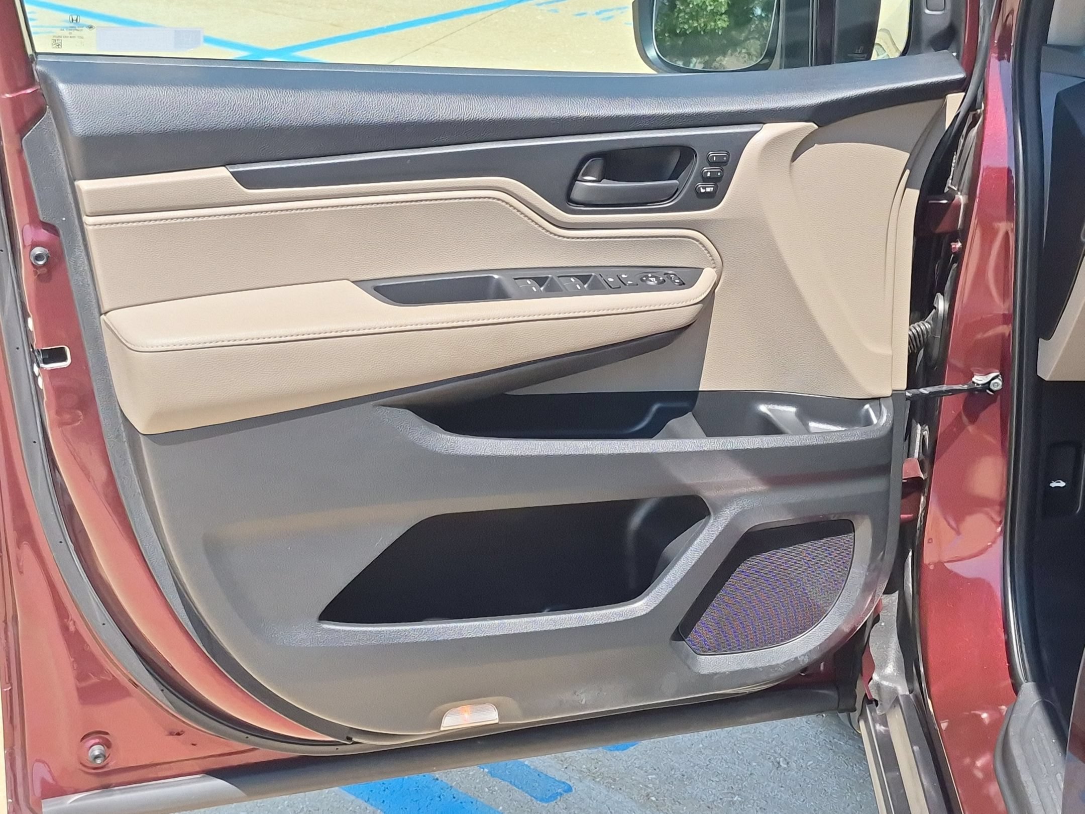 Certified Used 2018 Deep Scarlet Pearl Honda EX-L image 13