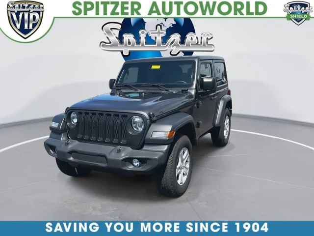 Used 2023 Gray Jeep Sport S image 4
