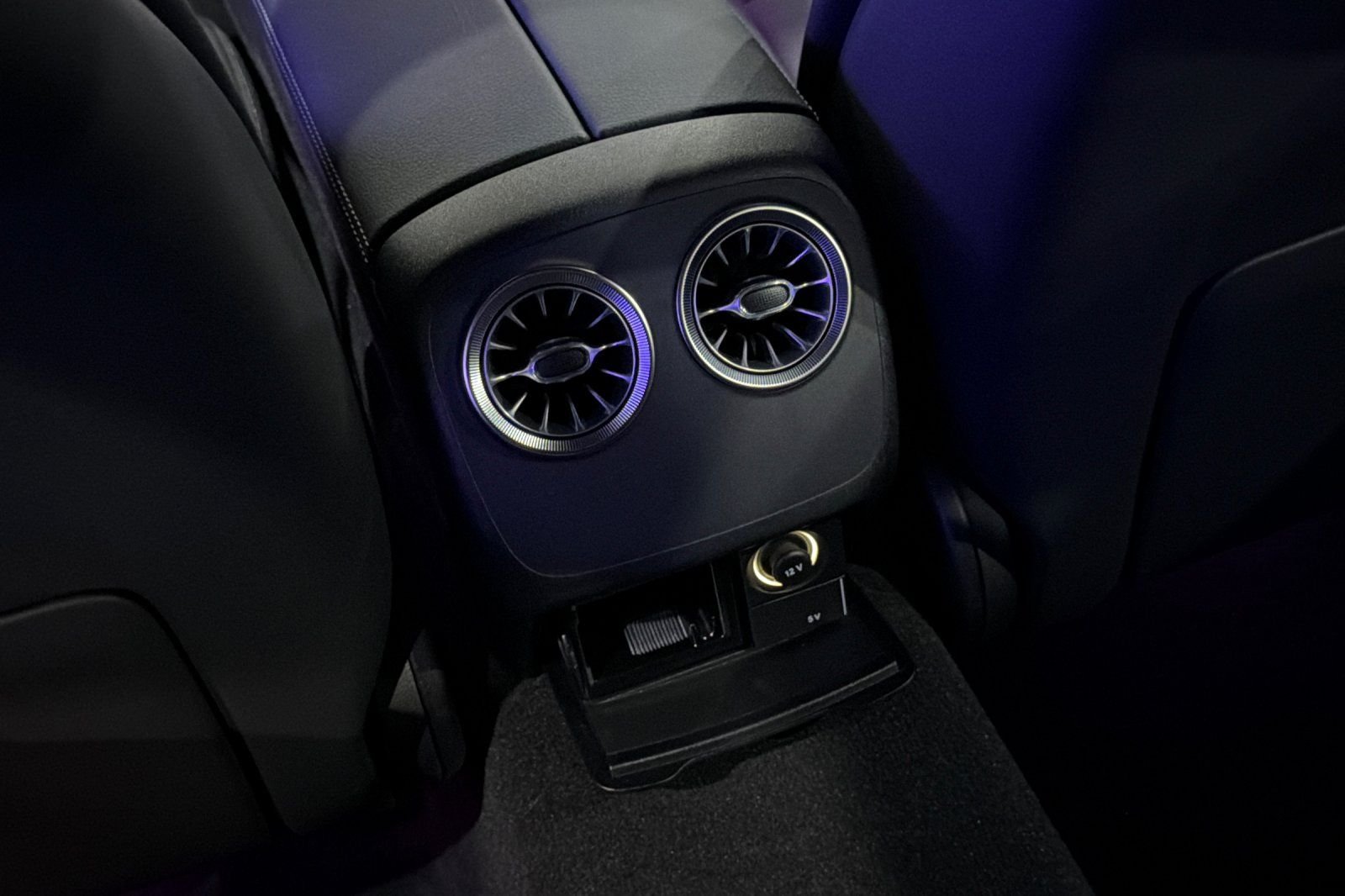 New 2026 Obsidian Black Metallic Mercedes-Benz Base image 27
