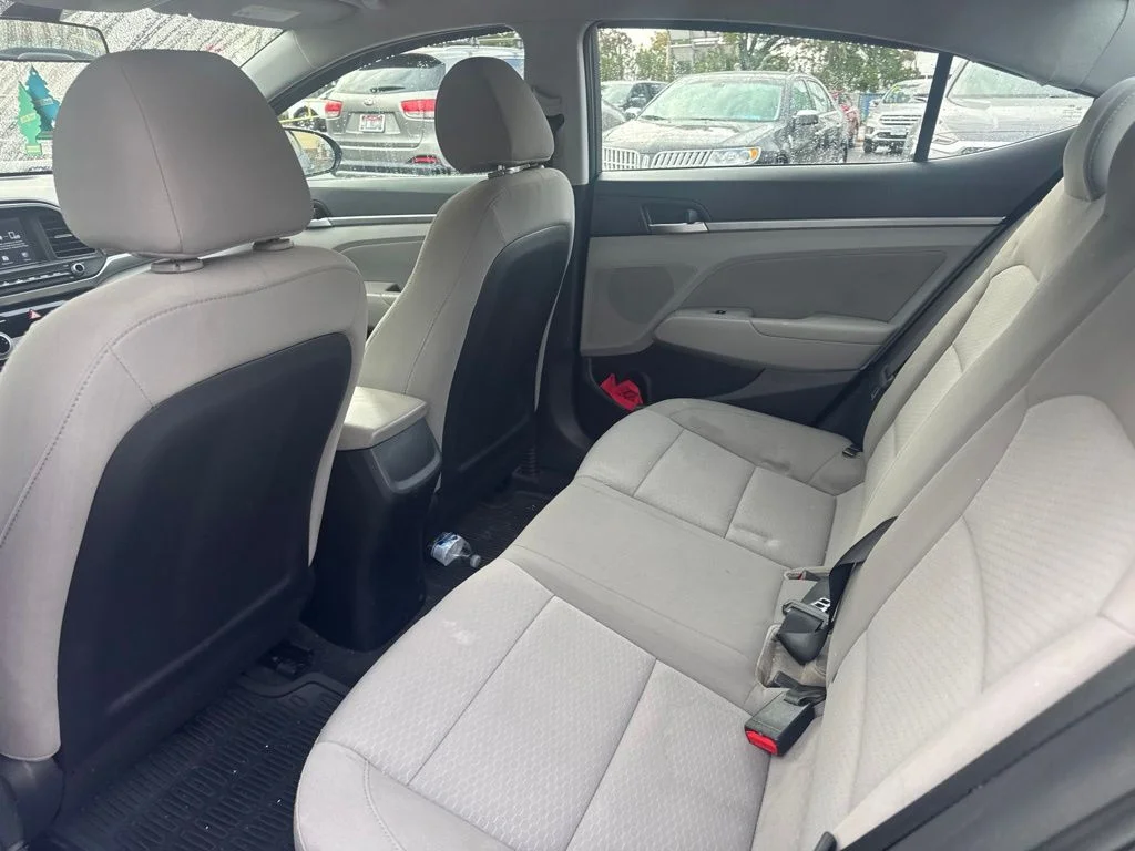 Used 2019 Gray Hyundai SEL image 6