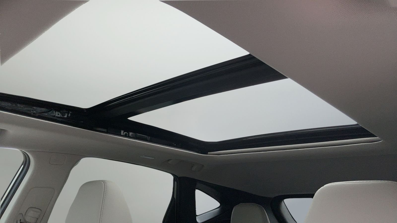 New 2026 Gray Nissan SL image 30
