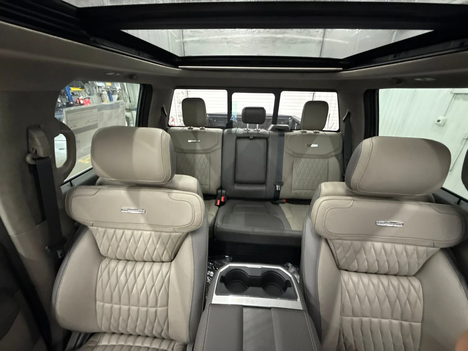 New 2026 Gray Ford Platinum image 21