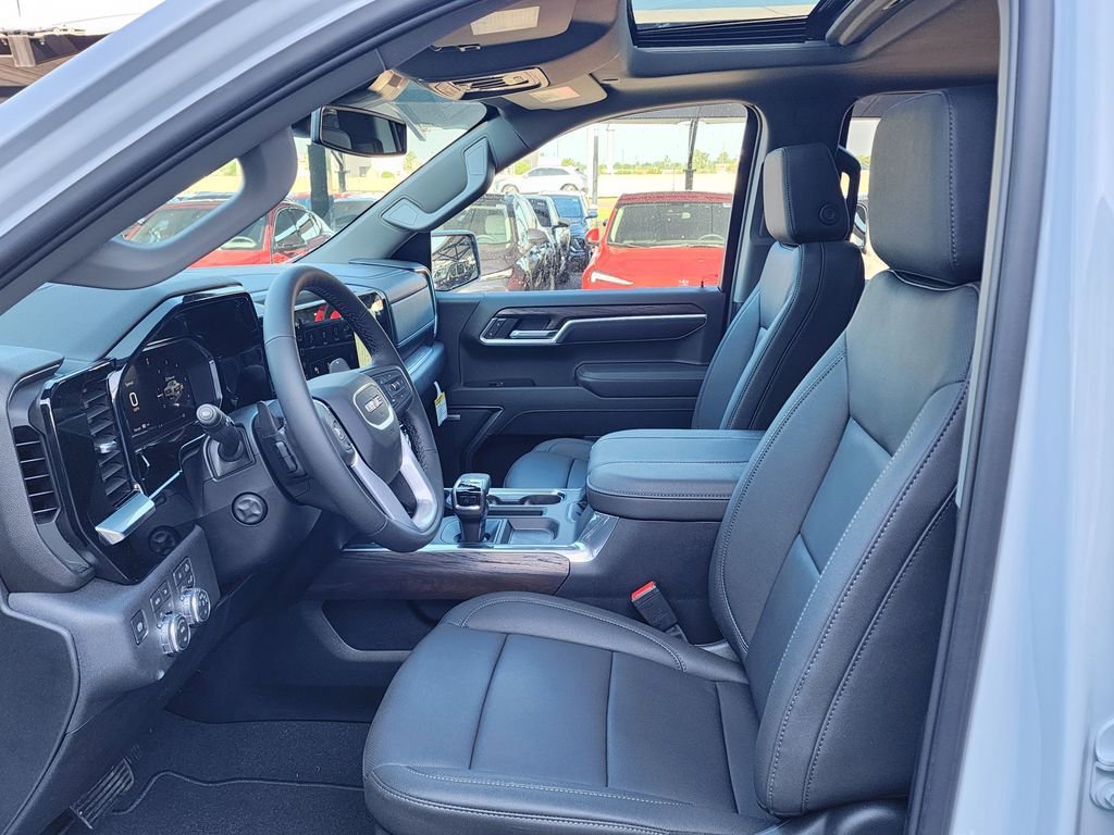 2026 GMC Sierra 1500 SLT - Photo 17