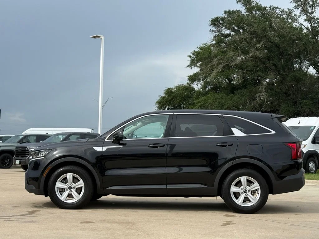 Used 2021 Black Kia LX image 2