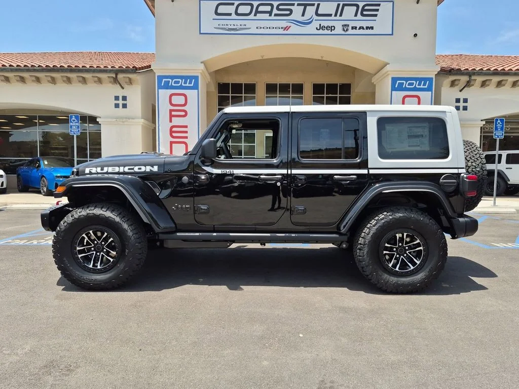New 2026 Black Clear-Coat Exterior Paint Jeep Rubicon X image 8