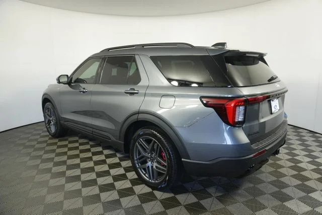 New 2027 Carbonized Gray Metallic Ford ST-Line image 20