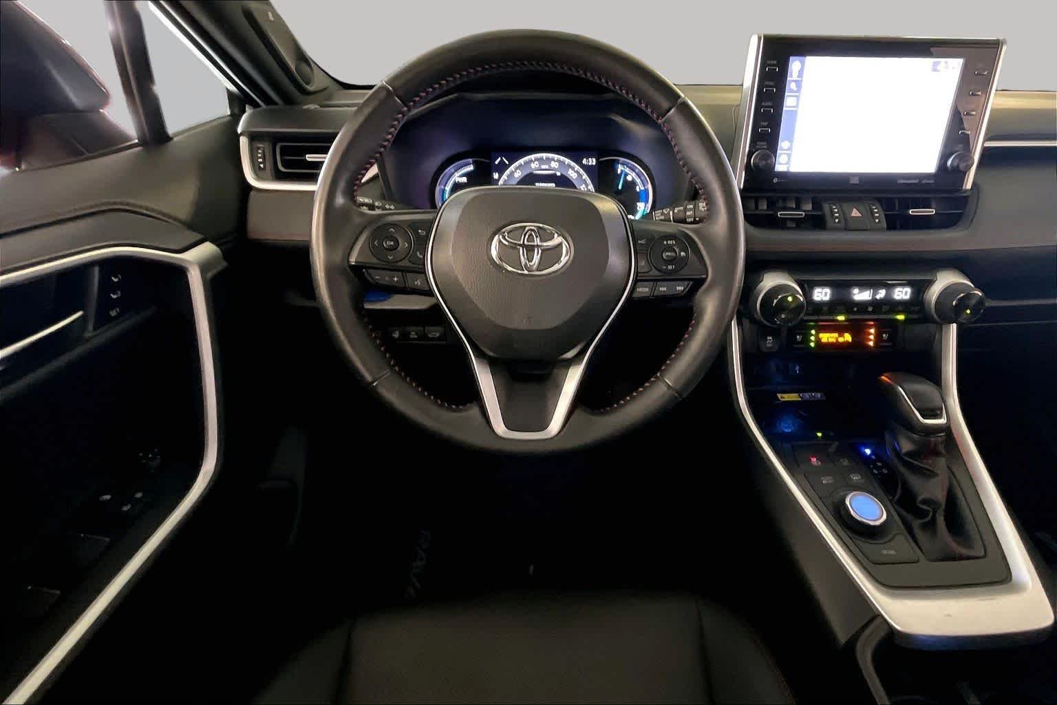 2022 Toyota RAV4 5