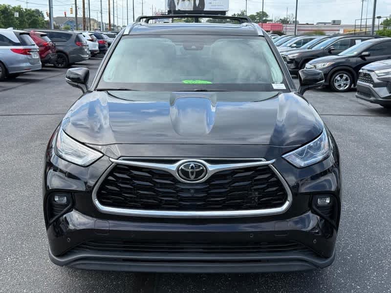 Used 2022 Opulent Amber Toyota Limited image 10