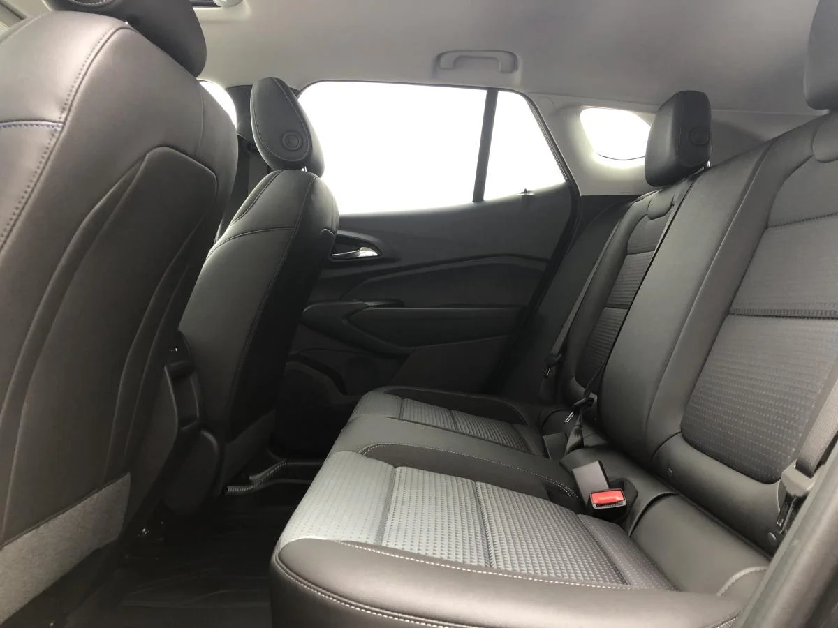 New 2026 Black Chevrolet Fwd 4dr Lt image 11