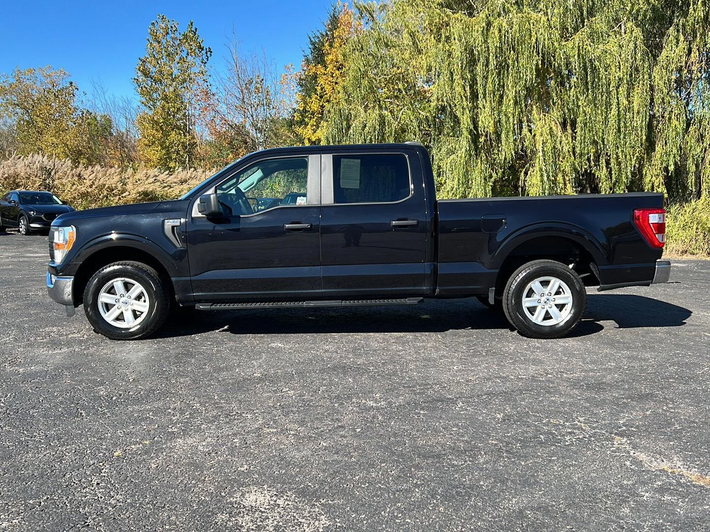 Used 2022 Agate Black Ford XL image 17