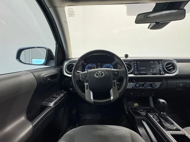Used 2020 Cement Toyota SR5 image 22
