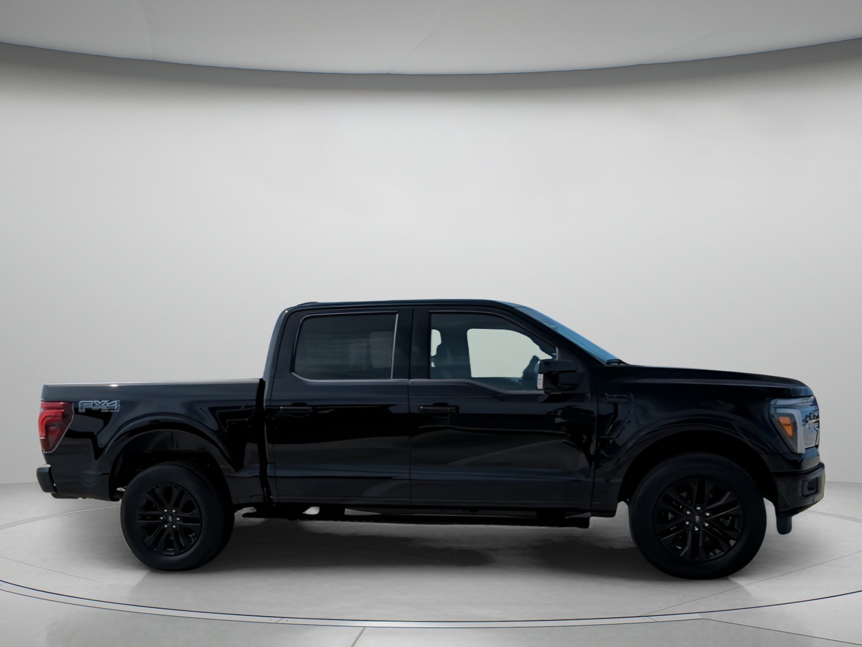 New 2026 Agate Black Metallic Ford Lariat® image 29