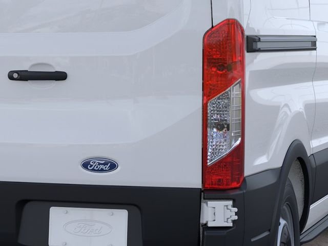 New 2026 Oxford White Ford Cargo Van image 21