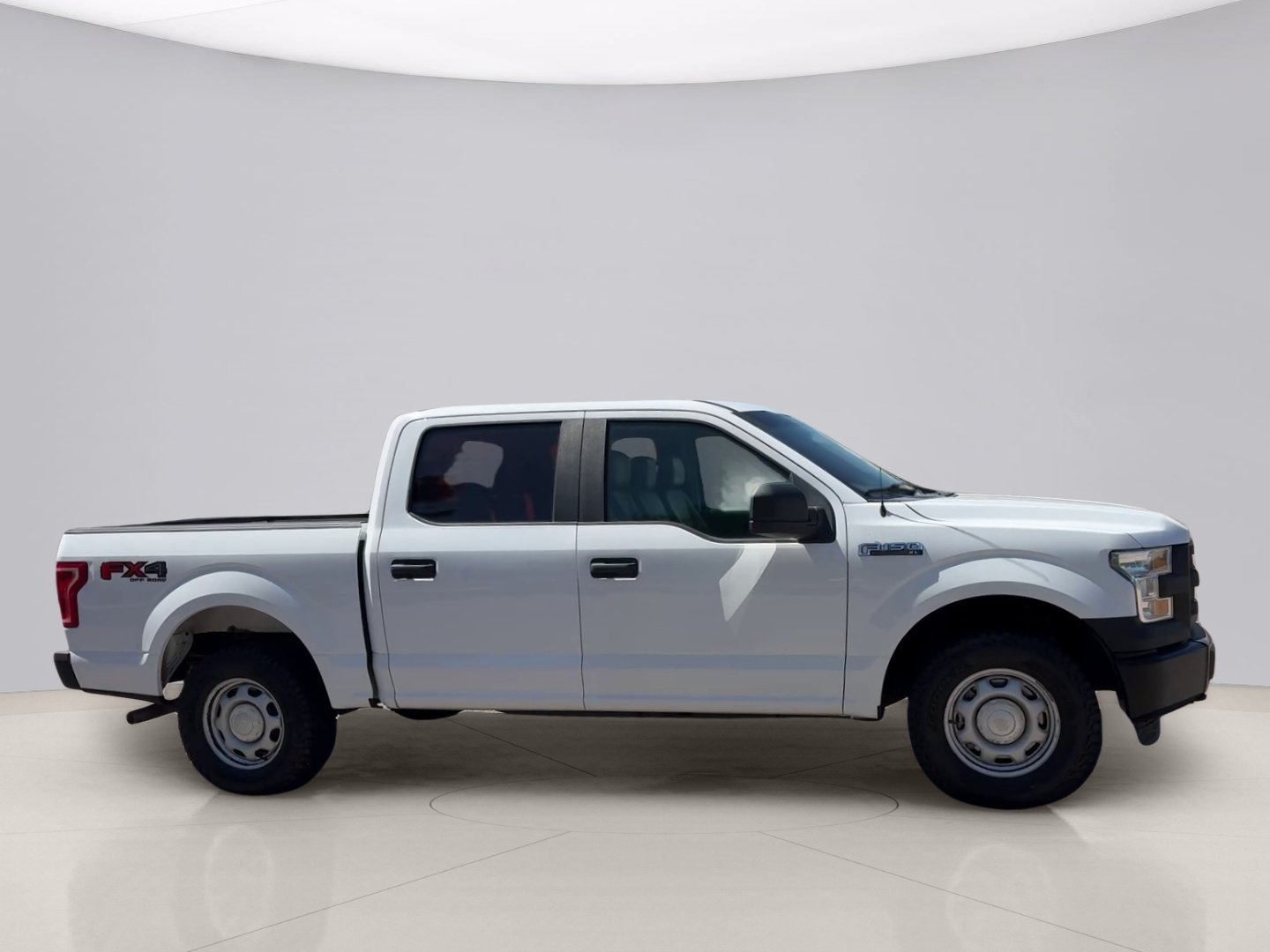 Used 2017 White Ford LARIAT SUPERCREW image 6