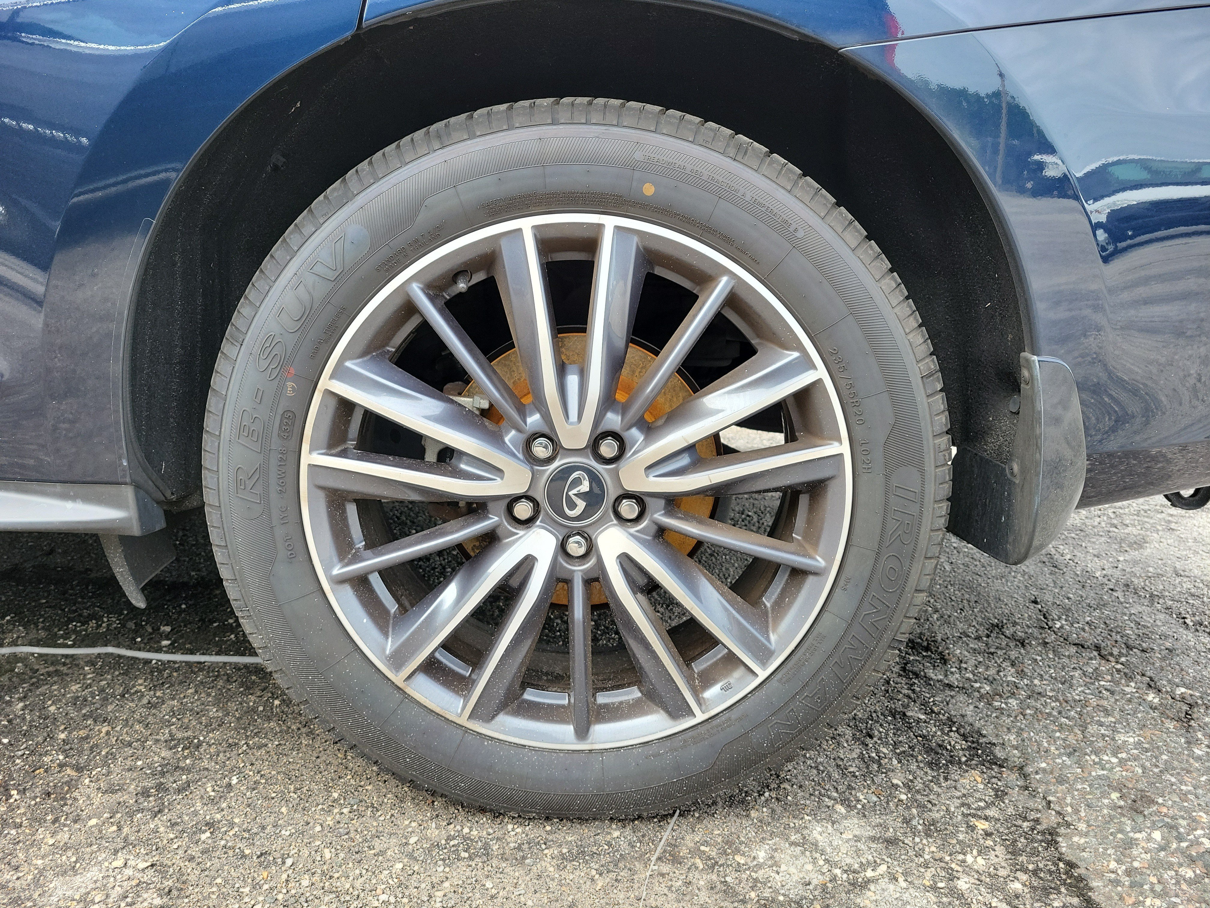 Used 2020 Hermosa Blue INFINITI LUXE image 9