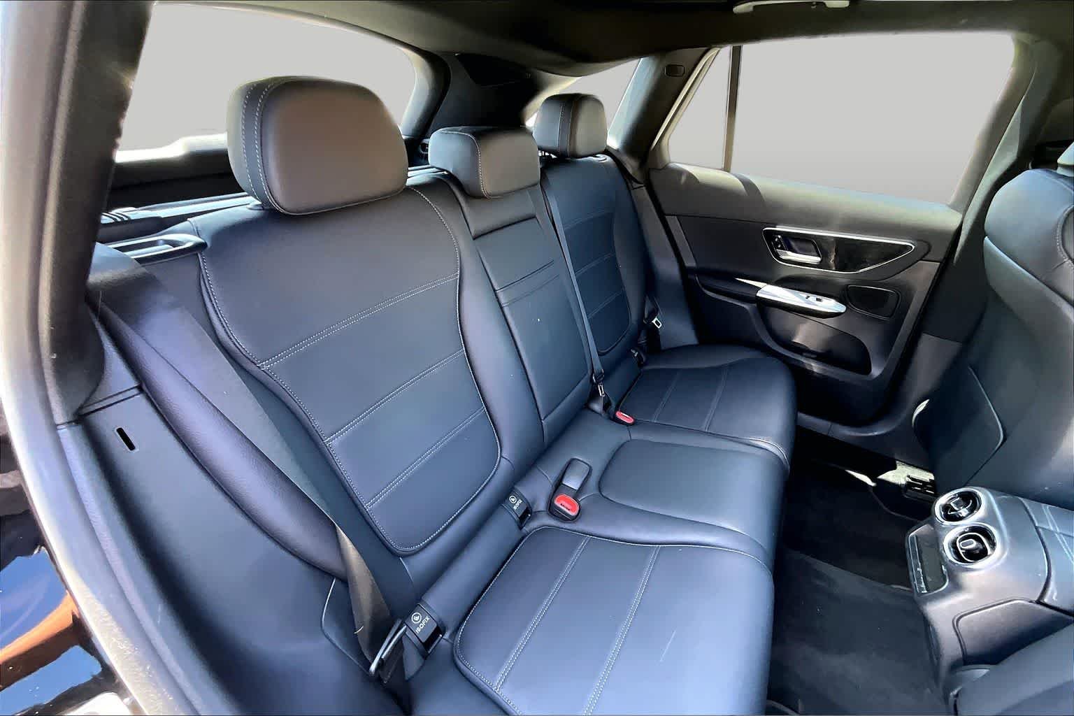 Used 2025 Black Mercedes-Benz GLC 300 image 20