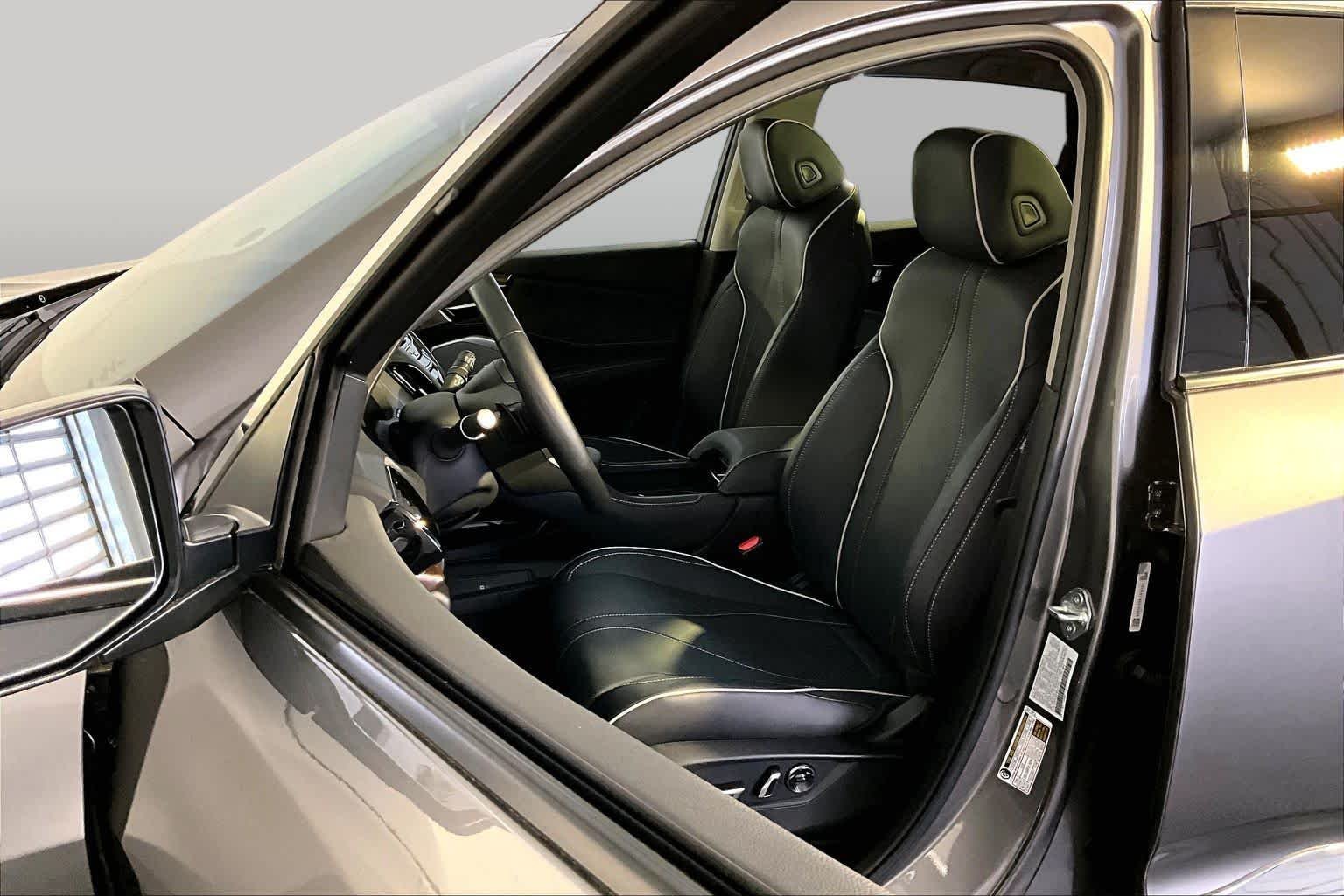 Certified Used 2023 Liquid Carbon Metallic Acura With Advance Package image 9