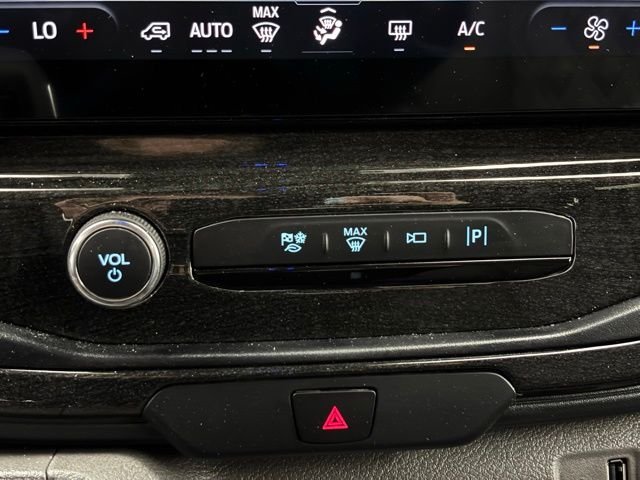 New 2026 Gray Ford Explorer Limited SE image 32